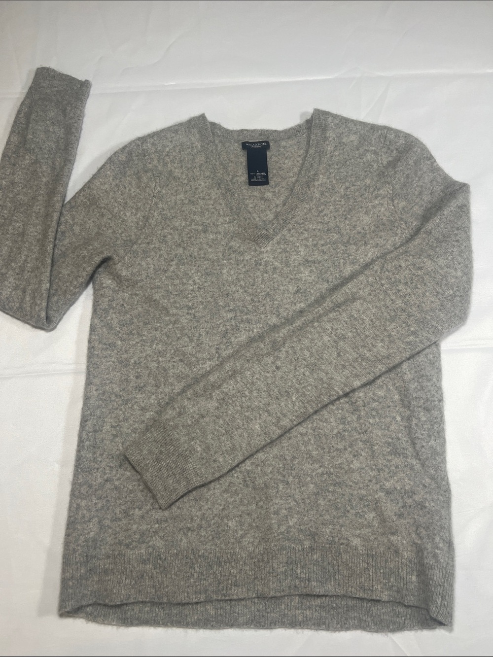 Magaschoni Women's V-Neck Sweater in Heather Gray100% Cashmere